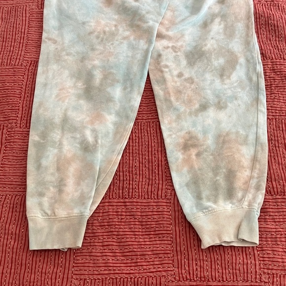 Women’s size XS tie dye drawstring sweatpantsgh Old Navy greenish orange hues - Picture 13 of 16